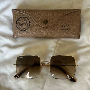 Ray-Ban women’s sunglasses